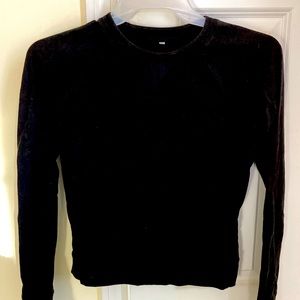 Lululemon black crewneck sweatshirt shirt